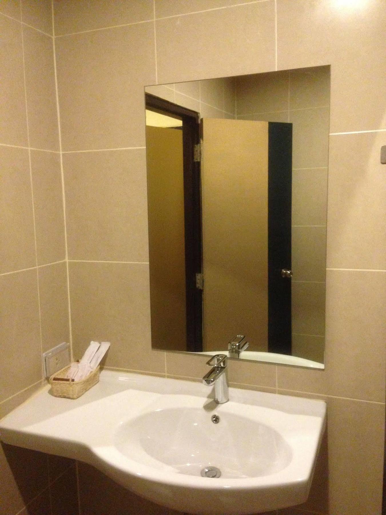 Ploenlay Hotel Ao Nang Buitenkant foto