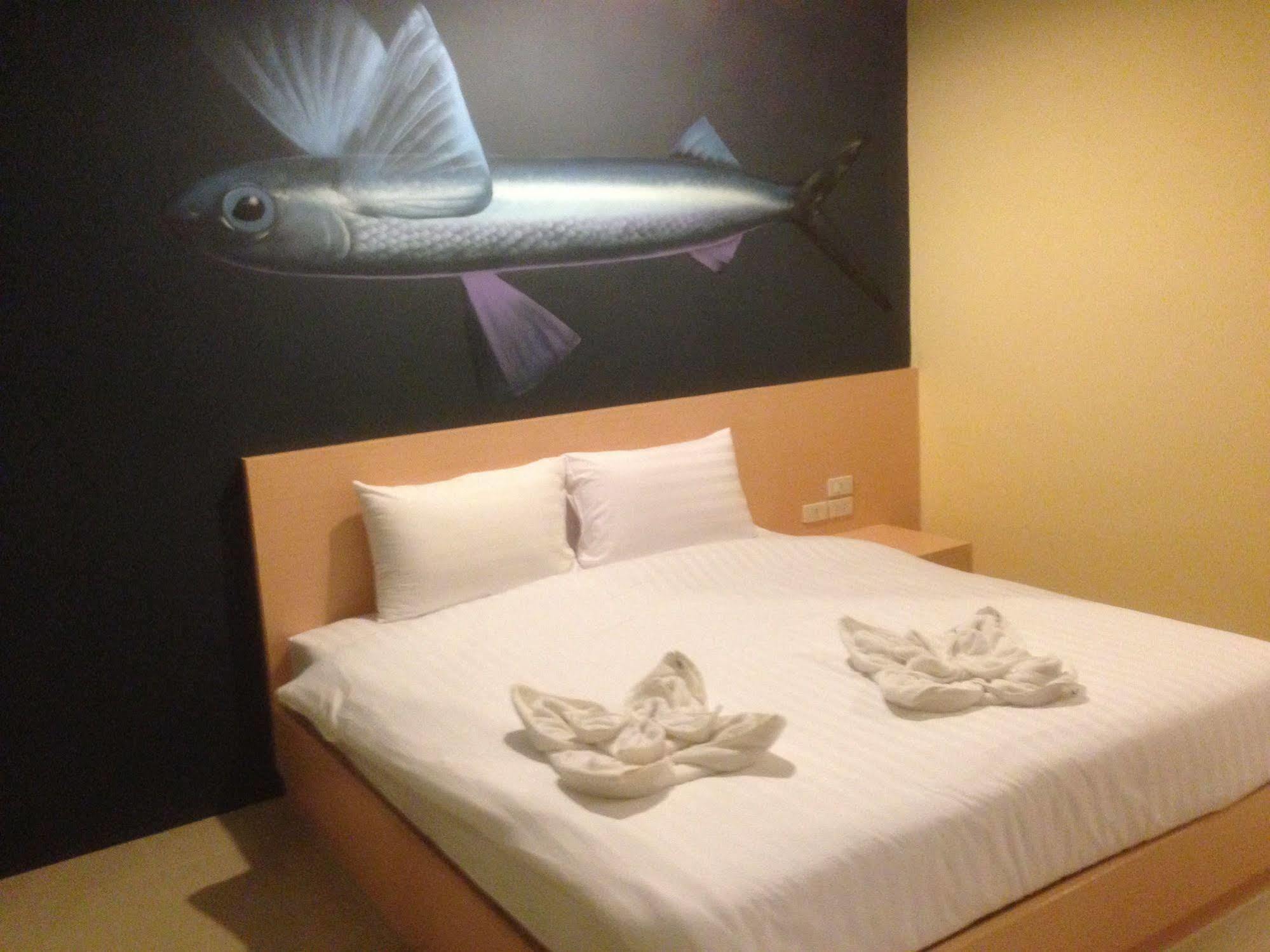 Ploenlay Hotel Ao Nang Buitenkant foto