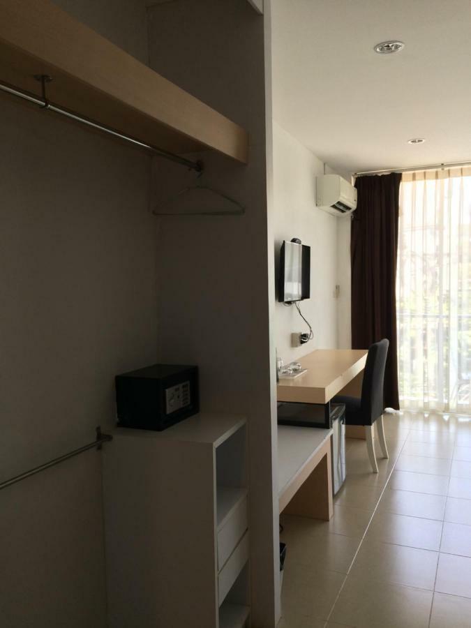 Ploenlay Hotel Ao Nang Buitenkant foto