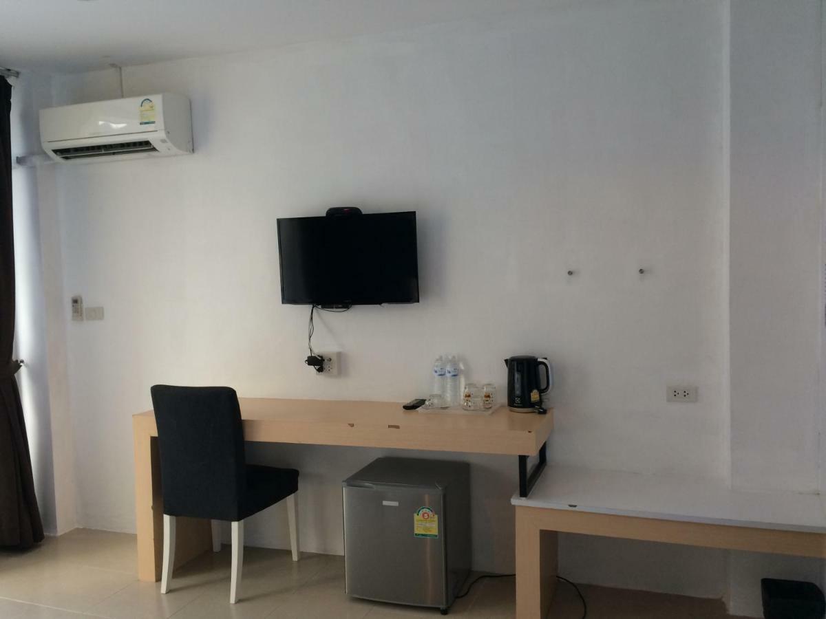 Ploenlay Hotel Ao Nang Buitenkant foto